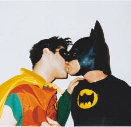 Batman e robin fodendo muito escondidos